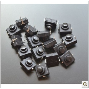 ไฟฉาย LED แบบสวิตช์ท้าย แบตเตอรี่แบบชาร์จไฟได้ กระแสไฟสูง ความต้านทานต่ำ รับประกัน 1 ปี อายุการใช้งาน 10000 ชั่วโมง - Product Image 1