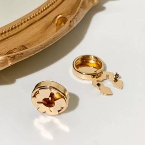 Oferta Especial: Cubrebotones de Perlas de Imitación con Diseño Floral para Camisas y Blusas de Mujer, Accesorio Decorativo para Puños de Manga - Product Image 4