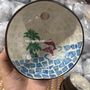 Vente en gros de bols de noix de coco faits à la main écologiques avec finition laquée | Bol de cuisine naturel d'origine vietnamienne - Product Image 1