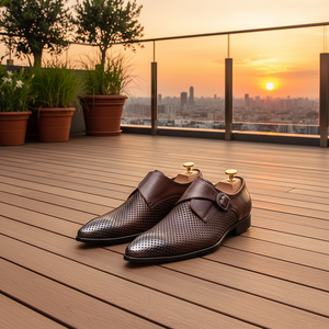 Zapatos de Cuero Formales de Negocios con Diseño Calado para Hombre, Primavera/Verano 2026, Sandalias Transpirables con Punta en Pico y Estilo Slip-On - Product Image 1