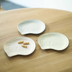 Venta al por mayor de alta calidad Aito Seisakusho Japón plato Simple lindo gato en forma de platos de cerámica juegos de cerámica para el hogar - Product Image 5