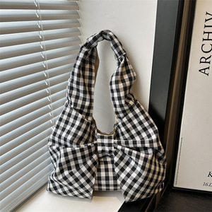 Bolsos a cuadros estilo retro coreano al por mayor, de gran capacidad y versátiles, de lona, para mujer. - Product Image 4