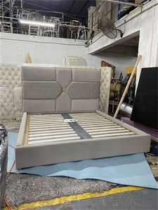 Letto Matrimoniale Italiano di Lusso in Legno Massello con Ampio Schermo per Camera da Letto Principale, Design Moderno, Capacità per <span class=keywords><strong>Due</strong></span> Persone, Arredamento per la Casa - Product Image 5