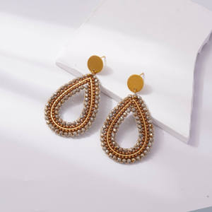 موضة جديدة عتيقة بيضاوية عالية الجودة مطرزة يدويًا بالخرز للنساء - Product Image 3