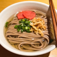 Nouilles Udon de Sarrasin Séché Premium - Cuisson Instantanée, Faible Teneur en Sodium, Vente en Gros en Grand Format