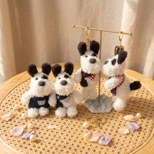 Nuevo Peluche Premium de Perro con Manchas, Muñeco de Peluche con Relleno de Algodón PP, 12 cm de Altura, para Mayores de 14 Años, Unisex, Regalo para Fiestas, para Coleccionistas - Product Image 1