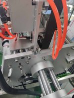 Remplisseur de tubes Vtm/Utm en plastique debout en usine en Chine Machine de bouchage de remplissage de tubes à essai entièrement automatique
