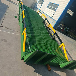 Rampa de patio hidráulica de <span class=keywords><strong>10T</strong></span>, rampa de muelle de carga móvil de acero para remolques de contenedores, elevador de carga hidráulico de almacén, envío rápido - Product Image 1