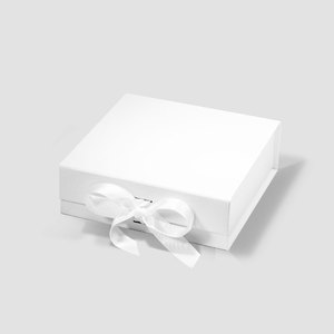 Trắng Thấp Moq <span class=keywords><strong>2Pcs</strong></span> Tùy Chỉnh Vuông Từ Flap Hộp Quà Tặng Cho Món Quà Đóng Gói Với Ribbon - Product Image 1