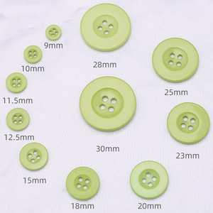 Bottoni in Resina Colorabili, Forma Rotonda, Multicolore, per Abbigliamento, 4 Fori, Bottoni Colorati Piatti in Tinta Unita - Product Image 4
