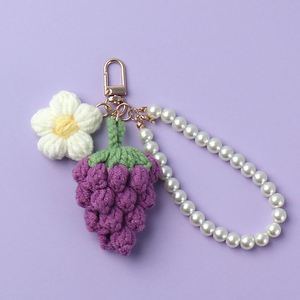 Porte-clés tissés doux et simples, accessoires créatifs et mignons pour téléphones portables, sacs, raisins et pendentifs - Vente en gros - Product Image 3