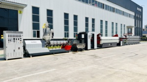 <span class=keywords><strong>PP</strong></span> Diviso Pellicola di Plastica Piatto In Fibra di Linea Che Fa La Macchina di Filati di Fiber di Estrusore Linea di Macchine per la Produzione di Polipropilene Spago - Product Image 5