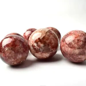 Groothandel Hoge Kwaliteit Natural Quartz Crystal Sphere Rode Quartz Sphere Voor Genezing