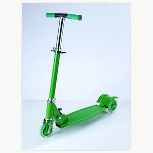 Foldable <b>Three</b> Wheeled Scooter Pink Height Adjustable For Kids 3 Years And Older - Product Image 2