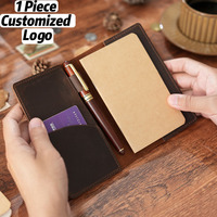 Carnet de voyage en cuir de vachette durable, simple, artisanal, au design vintage, idéal comme journal ou bloc-notes.