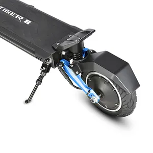 希利虎8电动滑板车单电机移动滑板车远程电动滑板车25英里/小时