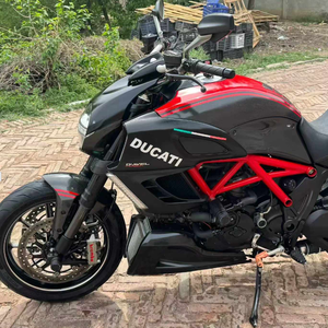 <span class=keywords><strong>Moto</strong></span> Ducati Diavel d'occasion, toutes fonctions normales sans codes de panne. Moteur L-twin de 1200 cm³, entrée sans clé, modes de conduite, ABS - Product Image 6