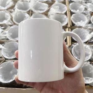 Taza Blanca Premium de 11 oz para Sublimación 3A - Revestimiento Resistente a la Decoloración, 3000 Lavados, Apta para Lavavajillas - Product Image 4