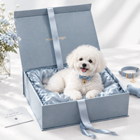 Boîte cadeau de luxe personnalisée pour animaux de compagnie, avec insert en tissu de soie doux, couvercle à rabat en feuille d'or, emballage en carton rigide recyclable et écologique, OEM