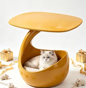 Mesa para Gatos con Diseño Curvo Creativo, Mesa Auxiliar Moderna Multifuncional con Cama para Gatos Integrada, Fácil de Limpiar, Mueble para Mascotas de Alto Brillo - Product Image 1