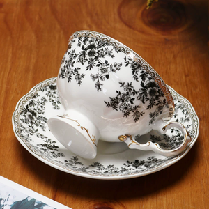 European Light Luxury <b>Gold</b> Coffee <b>Cup</b> Saucer Retro Floral Afternoon Tea <b>Cup</b> - Product Image 3