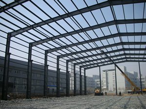 Oem Licht Type Geprefabriceerde Stalen Magazijnen En Industriële Gebouwen Lassen En Snijden Verwerking - Product Image 4