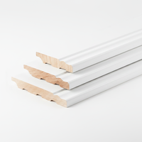 Moulures en bois massif personnalisées, directement de l'usine, apprêtées blanches, plinthes et lignes décoratives en bois pour la décoration intérieure