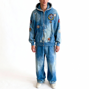 Felpa con Zip Personalizzata in Cotone Spesso Effetto Vintage con Applicazioni, Toppe, Ricami e Strass - Product Image 2