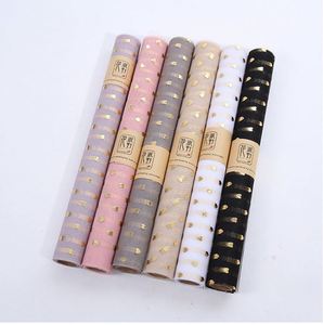 Papier d'emballage en maille 3D en polyester de 50 cm * 5 m avec motif floral - Product Image 2