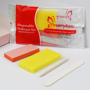 Livraison gratuite aux États-Unis Kit de manucure et pédicure jetable 4 en 1 pour salon - Product Image 1
