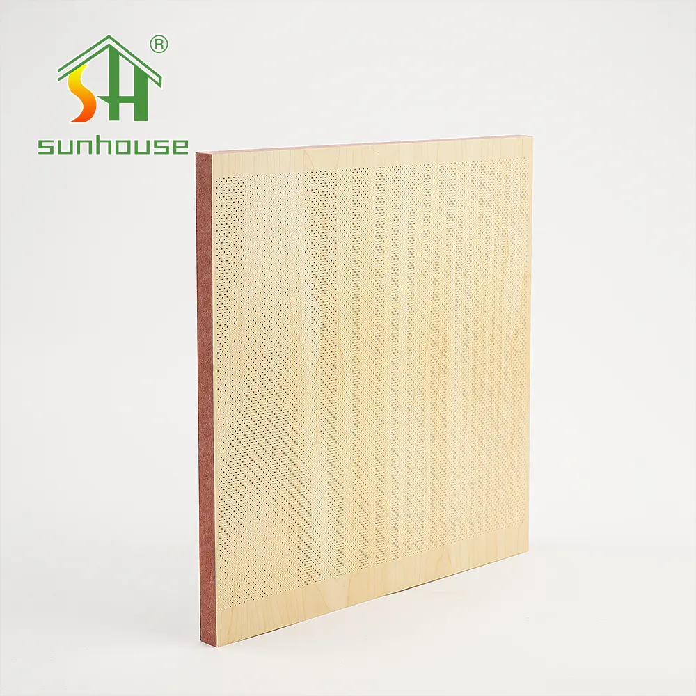 Penjualan langsung dari kayu Veneer Mdf kayu berlubang penyerapan suara Panel Interior dekorasi Slat dinding akustik