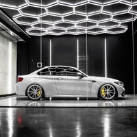 Vente en gros Lumière de garage Éclairage hexagone à led pour décoration Voiture Atelier Détaillant Lumières