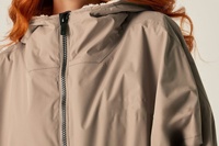 Robe de bain et de séchage imperméable et coupe-vent en microfibre de polyester surdimensionnée pour adulte, design mode personnalisé
