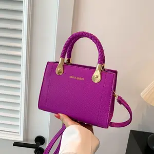 Bolsa de mão luxuosa de couro PU para mulheres, bolsa de mão luxuosa de cor sólida para braços, moda de 2024, venda imperdível
