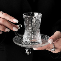 Ensemble de tasses à café et à thé en verre de luxe avec soucoupes, ensemble de tasses à café turques arabes vintage avec poignée unique