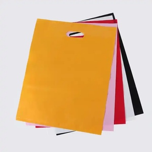 Sacs en non-tissé personnalisés écologiques avec logo imprimé et découpe pour le shopping - Product Image 6