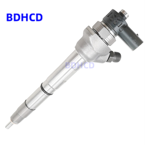 Common Rail Yakıt Enjektörü 0445110473 04L130277A Bos Ch için VW Audi Seat Skoda 1.6 TDI için - Product Image 1