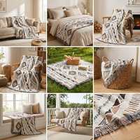 Plaid tricoté bohème avec pompons pour canapé-lit, couverture décorative luxueuse et douce à texture jacquard pour la maison