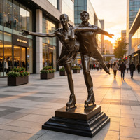 Sculpture en bronze coulé sur mesure, style sportif réaliste, décoration de patinoire, statue de couple de patinage artistique