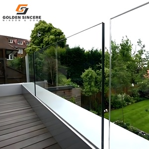 Garde-corps de balcon en verre sans cadre GS avec poteaux en alliage d'aluminium - Product Image 1