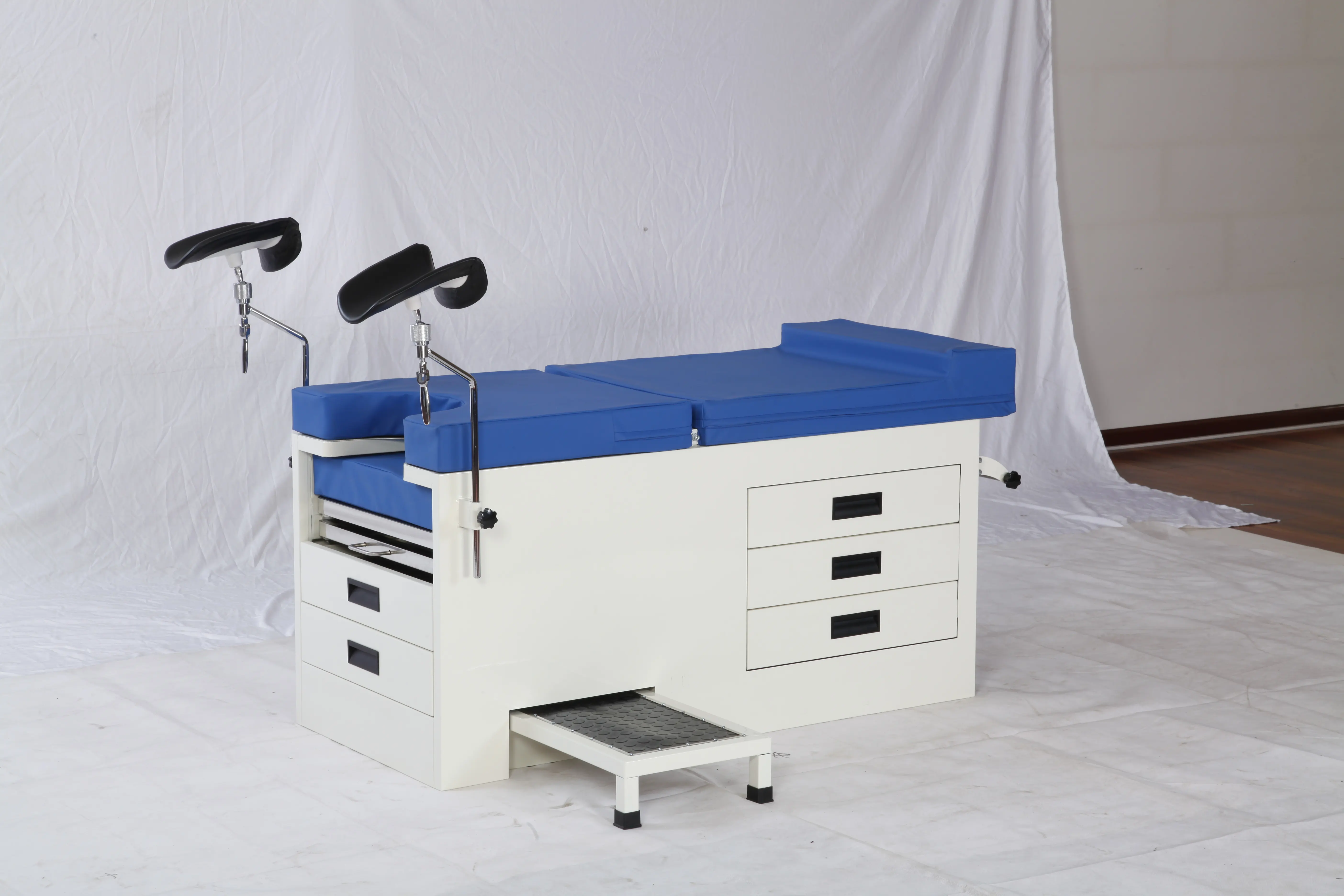 Hebei fábrica barato exame ginecológico tabela cama exame das mulheres ginecologia cadeira entrega tabela com gavetas