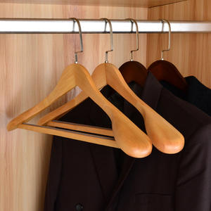 Cintres en bois de haute qualité, couleur cerisier noir naturel antique, pour costumes, avec barre antidérapante pour pantalons et robes - Product Image 2