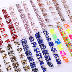 12 Rejillas de Diamantes de Imitación Fluorescentes Irregulares de Fondo Plano Rosa Mixtos para Uñas, Hechos de Plástico, para Joyería - Product Image 2