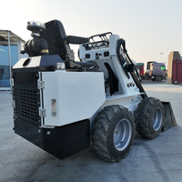 LIVRAISON GRATUITE CE EPA EURO5 Chargeuse compacte à roues 4x4 pour projets agricoles avec godet pour travaux de chargement en chantier
