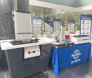 Banco hidráulico <span class=keywords><strong>de</strong></span> <span class=keywords><strong>laboratorio</strong></span> escolar Medición <span class=keywords><strong>de</strong></span> flujo digital Equipo educativo para experimentos <span class=keywords><strong>de</strong></span> Mecánica <span class=keywords><strong>de</strong></span> Fluidos - Product Image 5