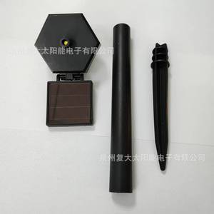 Lampe solaire de jardin à base hexagonale avec panneau à film mince LED, résistante à l'eau, à monter sur piquet extérieur - Product Image 1