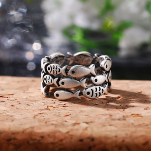 Anello a strati larghi con motivo pesce per donna, stile vintage, grazioso, a forma di animale, per uso quotidiano, accessori moda - Product Image 1
