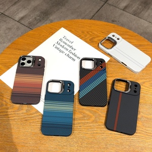 Étui de téléphone magnétique de luxe en fibre de carbone pour iPhone 18 13 14 15 16 17 Pro Max avec support d'objectif dissimulé et coque de protection - Product Image 2