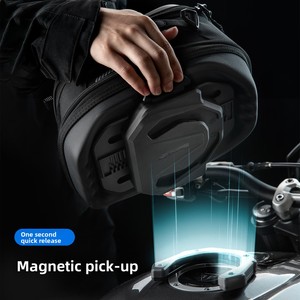 <span class=keywords><strong>Borsa</strong></span> da Moto Magnetica a Sgancio Rapido, Impermeabile e Resistente all'Usura, per Serbatoio Carburante, da Viaggio e per Motociclisti - Product Image 2