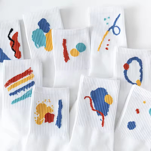 Chaussettes en coton jacquard tricotées décontractées pour hommes, chaussettes de sport amusantes personnalisées, chaussettes athlétiques avec logo sur mesure, vente en gros - Product Image 4